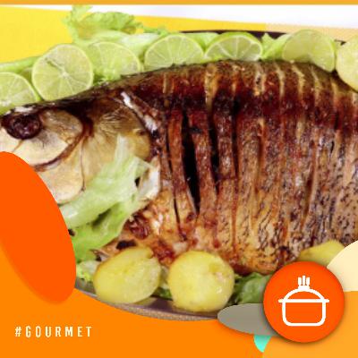 Alvorada Gourmet - Peixe assado com batatas e cebola roxa