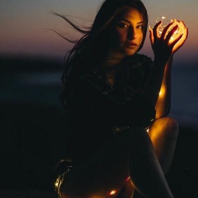 Аффирмация в стихах "Повышение самооценки через ум"