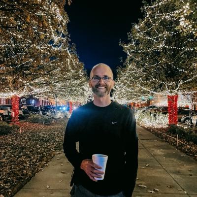 Lighting Up Macon With a Holiday Extravaganza with Bryan Nichols Lighting Up Macon With a Holiday Extravaganza with Bryan Nichols