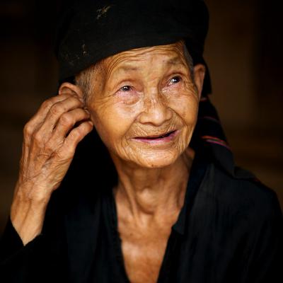 EP 327: Laos- A Child of The Woods; The Enchanted Mountain; The Spirit-Guarded Cave (Fleeson)