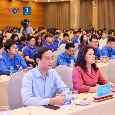 Tiêu điểm - Tuyên dương 95 Đảng viên trẻ tiêu biểu học tập và làm theo tư tưởng, đạo đức, phong cách Hồ Chí Minh Tiêu điểm - Tuyên dương 95 Đảng viên trẻ tiêu biểu học tập và làm theo tư tưởng, đạo đức, phong cách Hồ Chí Minh