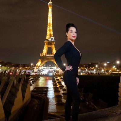 S2:E7 Eat, Pray, Love...and Shop: Travel Adventures ✈️