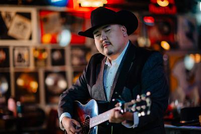 On 'Further From the Country,' First Nations Canadian musician William Prince reflects, looks ahead