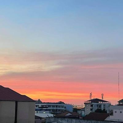 เปิดฟังเมื่อเธอกำลังมีความสุข