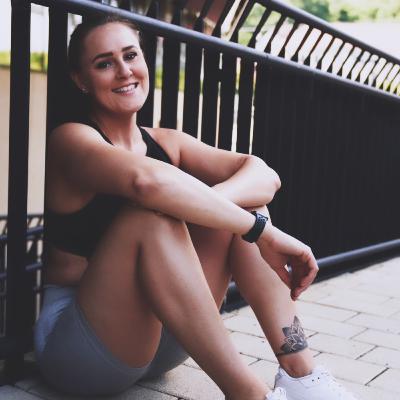 In diesem Empower Yourself Podcast wirst du inspiriert und motiviert deine volle Größe zu leben.