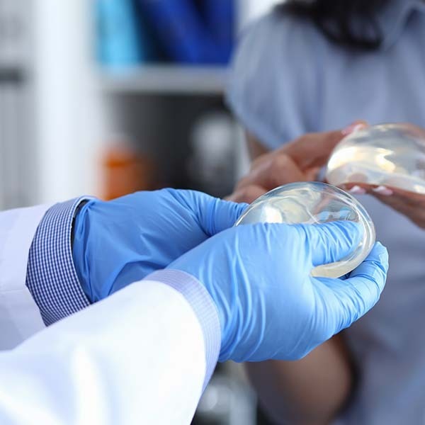 Breast implants and breastfeeding