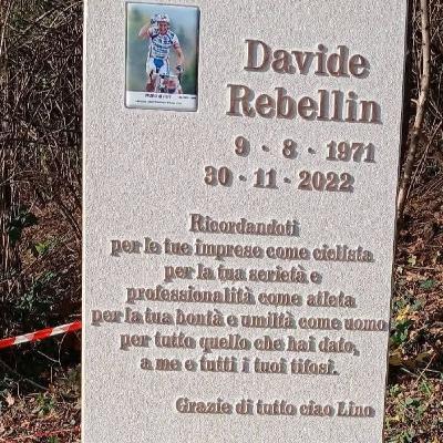 Tre anni fa la morte di Davide Rebellin. Una stele in suo ricordo sul luogo dell’incidente