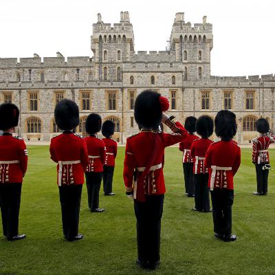 Changing the Guard at Buckingham Palace and Crown Jewels in Tower of London by Morgan Rees (3m17s) Changing the Guard at Buckingham Palace and Crown Jewels in Tower of London by Morgan Rees (3m17s)
