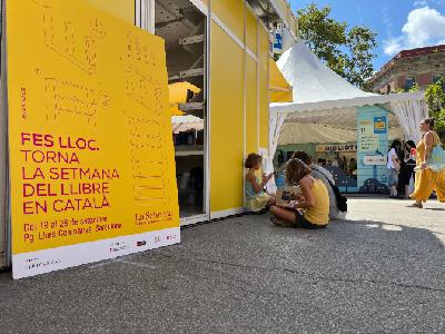 REPORTATGE. Escriptores novelles a la Setmana del Llibre en Català