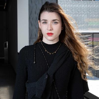 Im Gespräch mit der Entwicklerin, die aus Psychosen ein Spiel macht: OK COOL trifft Natasha Sebben