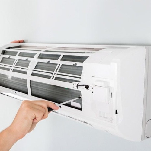 Experts of split ac service in zirakpur