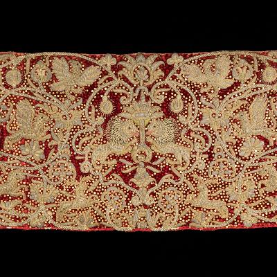 Дмитрий Шабалин. Симметрия и фракталы в помпезном орнаменте-коллаже с персонажами средневекового бестиария Дмитрий Шабалин. Симметрия и фракталы в помпезном орнаменте-коллаже с персонажами средневекового бестиария