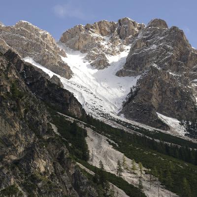 Südtirol oben ohne | 4. Die Fanes-Legende. Als die Südtiroler ihre Höhlen verließen Südtirol oben ohne | 4. Die Fanes-Legende. Als die Südtiroler ihre Höhlen verließen