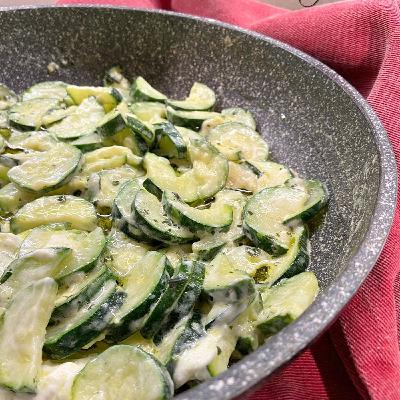 Zucchine cremose in padella