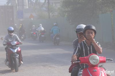 Bản tin sáng 18/11: Cảnh như sa mạc bụi khiến người dân 'than trời' ở TPHCM; Bản tin sáng 18/11: Cảnh như sa mạc bụi khiến người dân 'than trời' ở TPHCM;