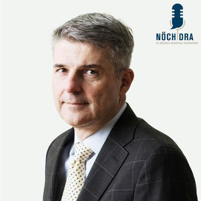 Lukas Gresch – Pfadi. Penalty. Politik: Vom Lagerfeuer in die Schaltzentralen der Macht Lukas Gresch – Pfadi. Penalty. Politik: Vom Lagerfeuer in die Schaltzentralen der Macht