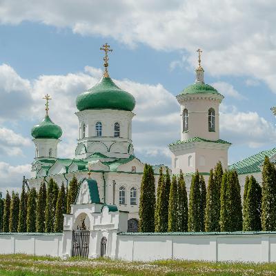 134. Какие праздники отмечают в мае? What holidays do we celebrate in May?