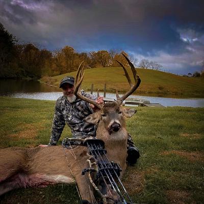 #352 - When To Be Aggressive On A Hunt and Mature Buck Behavior with Brent Davis