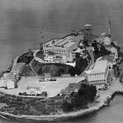 Wiki Read-along: The Escape from Alcatraz Wiki Read-along: The Escape from Alcatraz