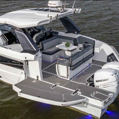 Galeon rentre sur le marché hors-bord avec le Galeon 325 GTO
