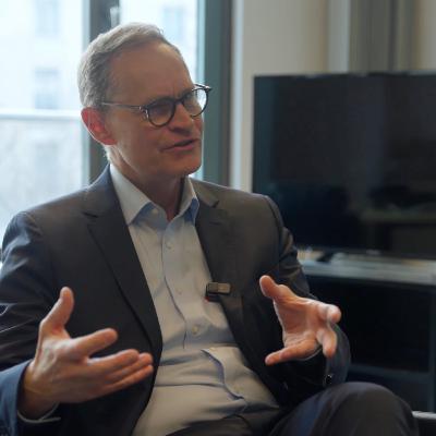 Sollte Deutschland mit den TALIBAN sprechen? "Eindeutig" - Michael Müller, SPD-Außenpolitiker Sollte Deutschland mit den TALIBAN sprechen? "Eindeutig" - Michael Müller, SPD-Außenpolitiker