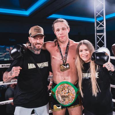 #63 WBC World Champion Jayden Eynaud #63 WBC World Champion Jayden Eynaud