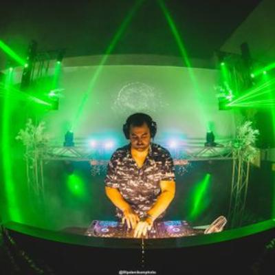 Episode 23: Live @ Therapy Apr 22 Episode 23: Live @ Therapy Apr 22