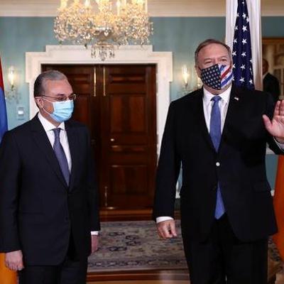 Mario vs Courtney in Halloween Horror Film Trivia, Latest Buzz & More! Mario vs Courtney in Halloween Horror Film Trivia, Latest Buzz & More!