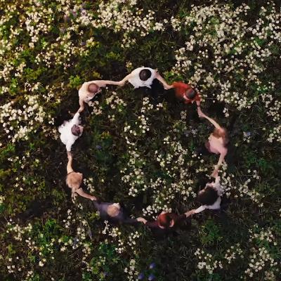 The forgotten side of songs