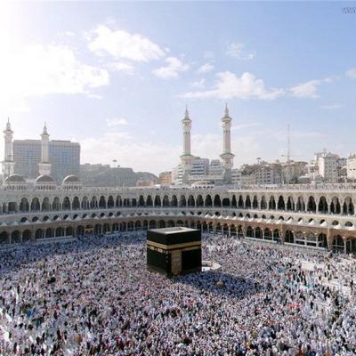 أذان الفجر - مؤذن الحرم المكي : علي ملا