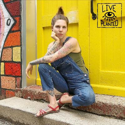 #155 Getting Dirty with Amber Allen of The Fairly Local Vegan