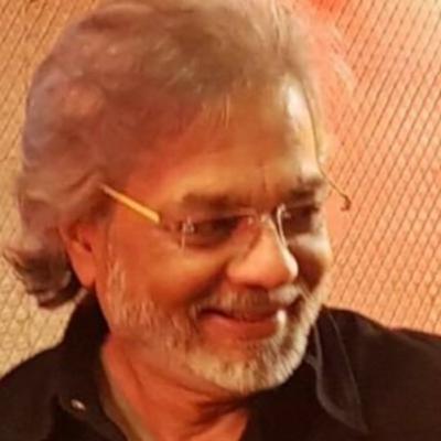 11. યુવાનોમાં વાંચનનો શોખ કેવી રીતે વિકસાવીશું ? - સૌરભ શાહ