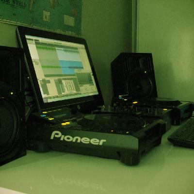 Episode 1 - Are you ready ready for the Weekend? Episode 1 - Are you ready ready for the Weekend?