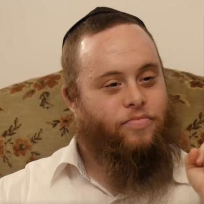 ראיון מרגש עם דוד רזיאל, בעל תסמונת דאון ששובר את המוסכמות - מסע בין נשמות