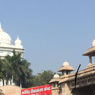 How to take Covid vaccine safely ?