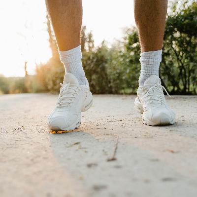 How much can I walk with a tibia stress fracture