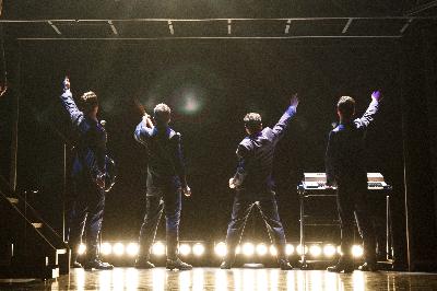 Boy Bands and Girl Groups Boy Bands and Girl Groups