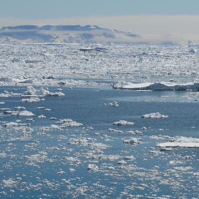 Zeespiegelstijging als thermometer van klimaatverandering. Met Aimee Slangen Zeespiegelstijging als thermometer van klimaatverandering. Met Aimee Slangen