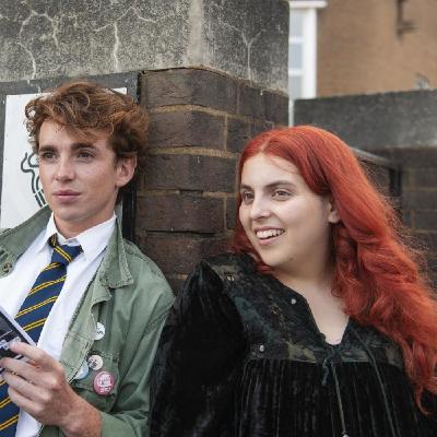 19.- How to build a girl (2019), director: Coky Giedroyc 19.- How to build a girl (2019), director: Coky Giedroyc