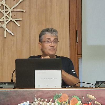 Del techo de una casa a los escenarios del mundo: la historia del Grupo Musical Los Cochineros