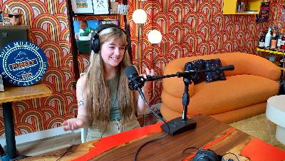 Your Smartphone Might Be Ruining Your Life (with August Lamm) Your Smartphone Might Be Ruining Your Life (with August Lamm)