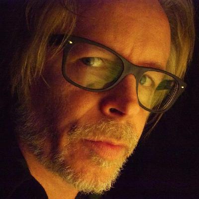 Ep 32 - Phil Solem of the Rembrandts and the Friends theme song