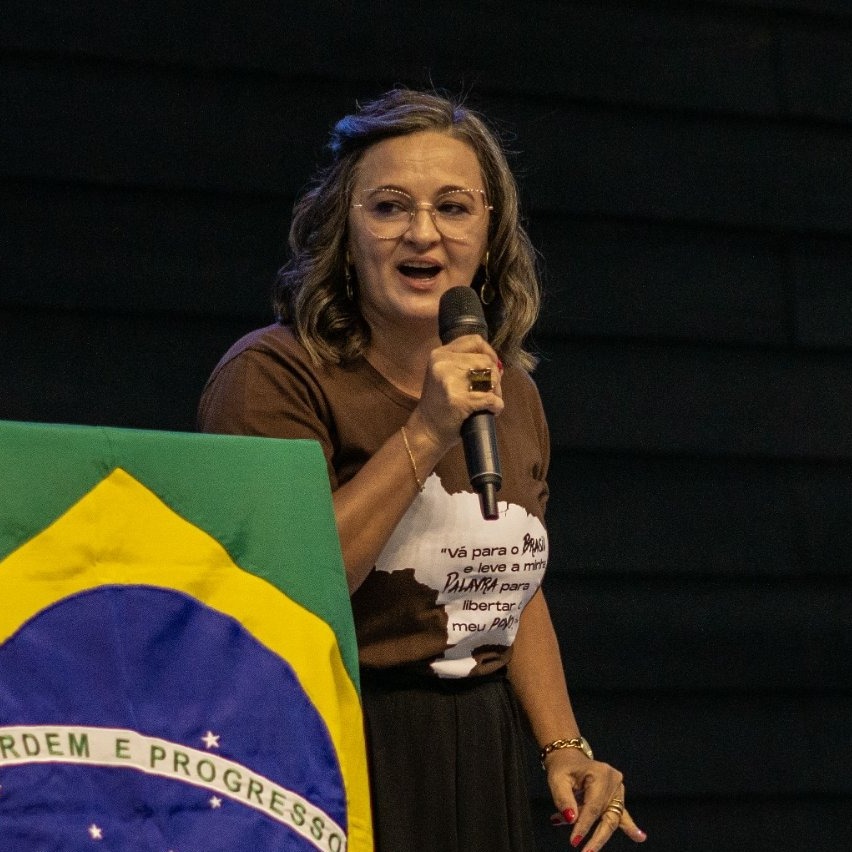 Obediência ao Chamado de Deus - Celia Vila Nova episode artwork