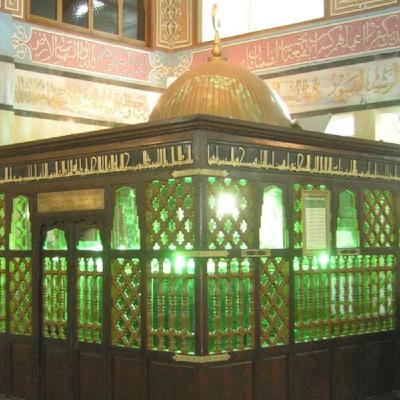 قطب الأقطاب | Qutb al-Aqtāb | Ustādh Mahmūd Ghafīr قطب الأقطاب | Qutb al-Aqtāb | Ustādh Mahmūd Ghafīr