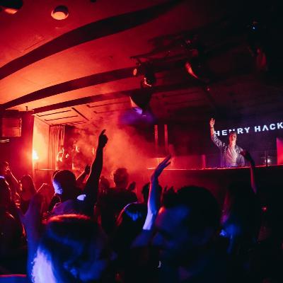 Henry Hacking - London To New York