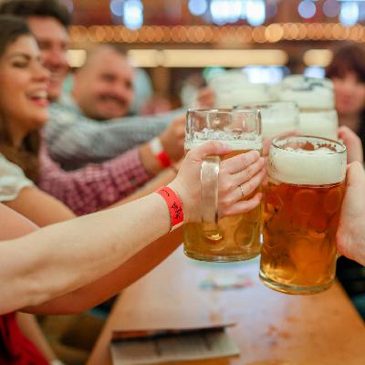 Wiesn, Wasen Wurstmarkt: Was bedeuten Volksfeste für unsere Gesellschaft?