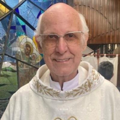 "A fome também é de leitura", defende padre Júlio Lancellotti no ES