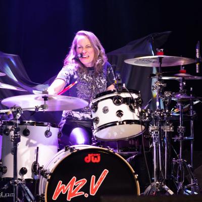 Season 4 EP:18 The music series Alane Drummer, Singer, Colorado Native and Co-founder of the band Mz vendetta