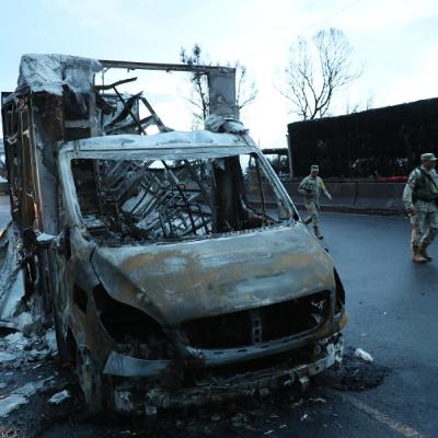 Suman 10 muertos por la explosión de una pipa en Iztapalapa