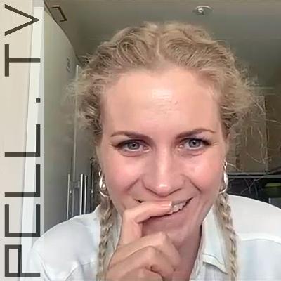 Eveline Johnsson - photography forever, a space for poetry and a link to others, between art & work